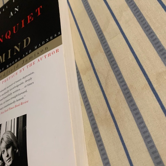 An Unquiet Mind 📚 📖 Kay Redfield Jamison - Picture 5 of 6